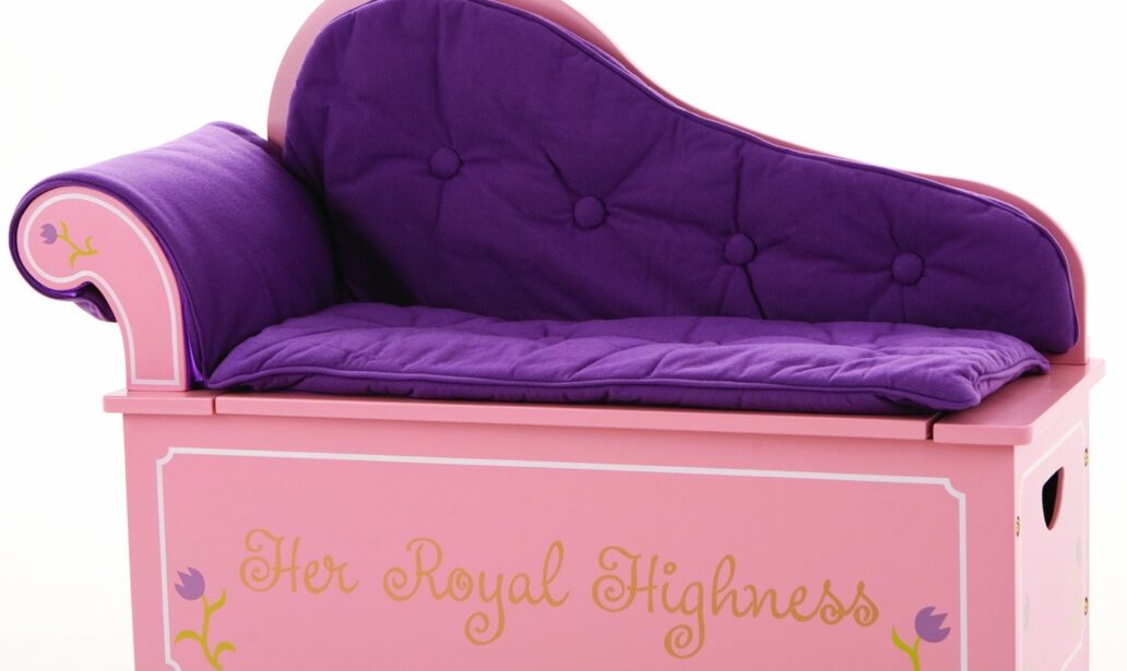 Levels Of Discovery Princess Fainting Couch With Storage Review