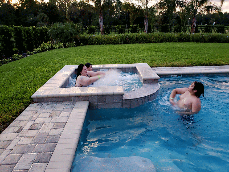 8 Reasons Why Families Choose Encore Resort - Private Pool